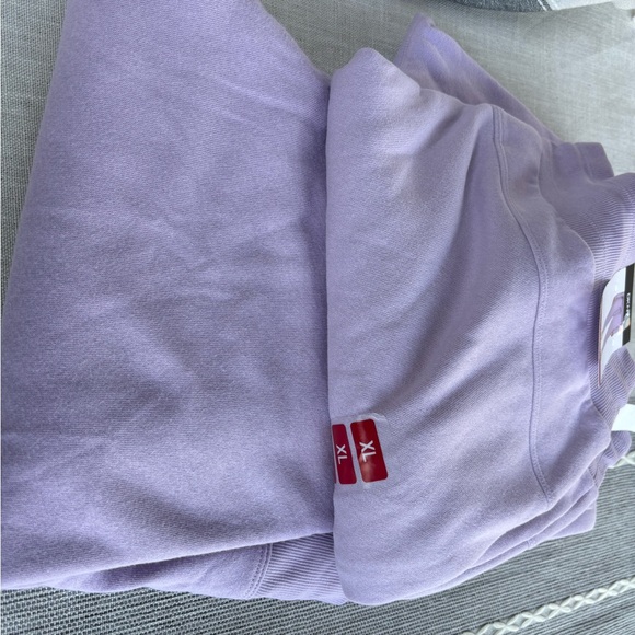 DKNY NWT fleece jogger and crew neck sweatshirt.soft and comfy color LVD size XL - Picture 4 of 7